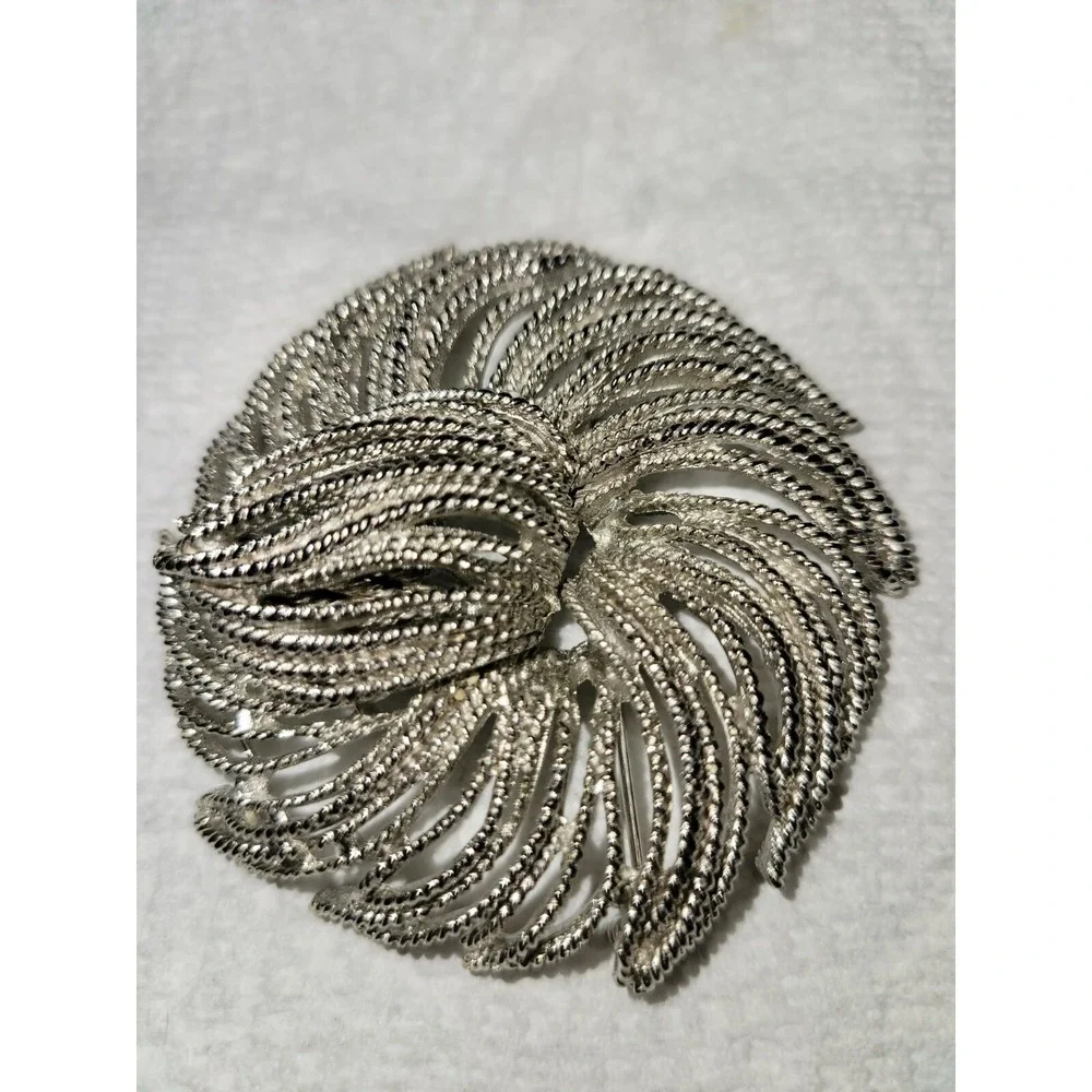 Brooches Pins Silver Tone Monet Ribbon Sara Cov Feather Unbranded Swirl Lot Of 3